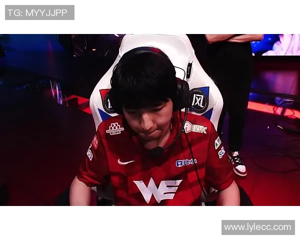 DOTA2技术排名更新FPX战队再创佳绩引发关注与讨论