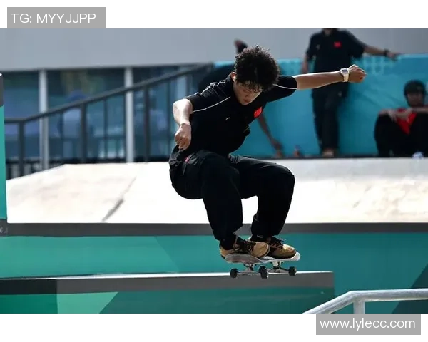 杭州滑板队协作创新引发热议助力滑板运动新发展