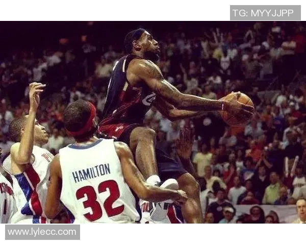 07年东部决赛骑士与活塞的激烈对决回顾与精彩瞬间分析