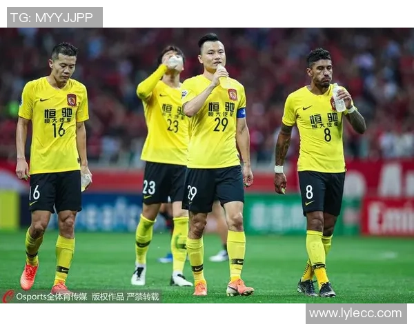 恒大与浦和激战正酣直播盛况尽在眼前精彩赛事不容错过